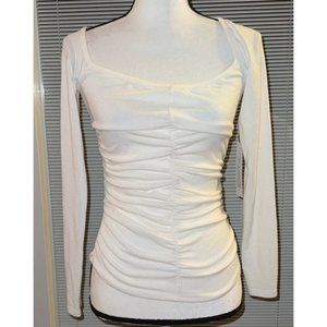 Red Haute White Scoop Neck Ruched Knit Top NWT— SMALL